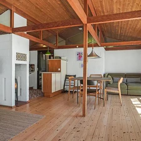 Hébergement de vacances 2 Bedroom Awesome In Vig