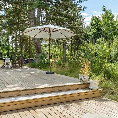 Дом отдыха 2 Bedroom Awesome In Vig