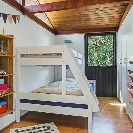 度假居 2 Bedroom Awesome In *